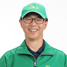岸　亜基成